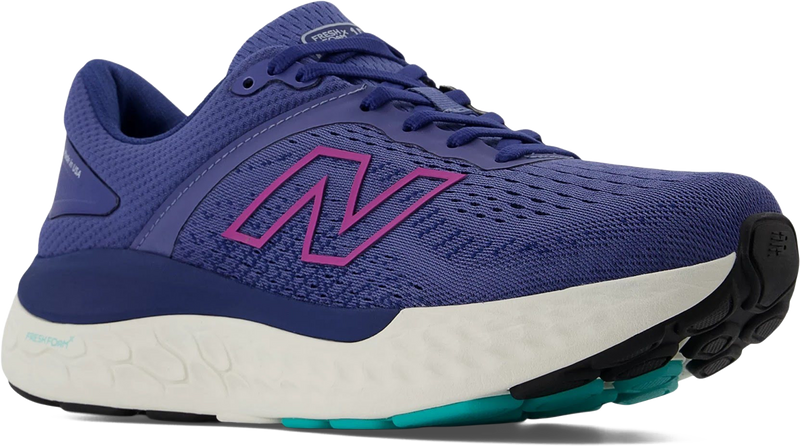 Quarter turn view Women's New Balance Footwear style name 1540 V4 Medium in color Night Sky/ Moon Shadow. Sku: W1540NS4-B