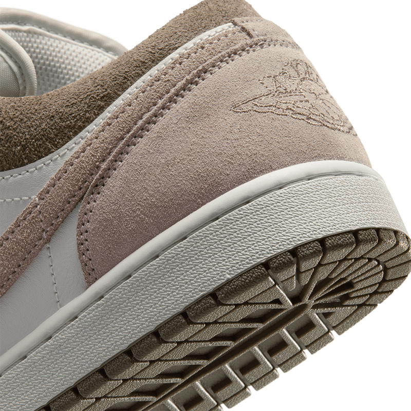 AIR JORDAN 1 LOW OLIVE GREY/ENIGMA STONE