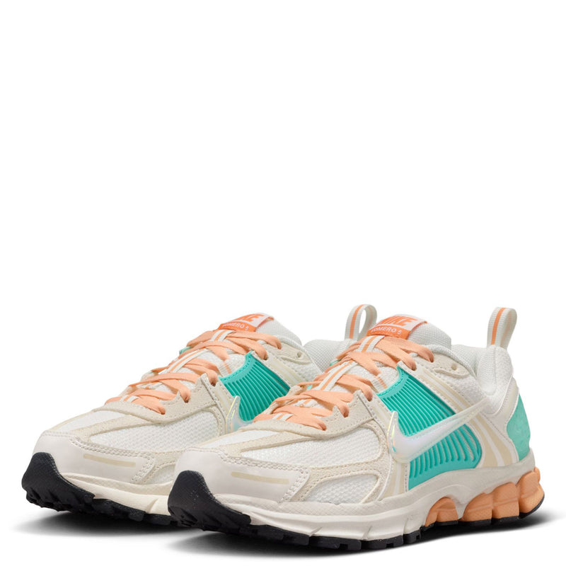 Big Kid's Vomero 5 BG Sail/Orange Chalk (IM7160 133)