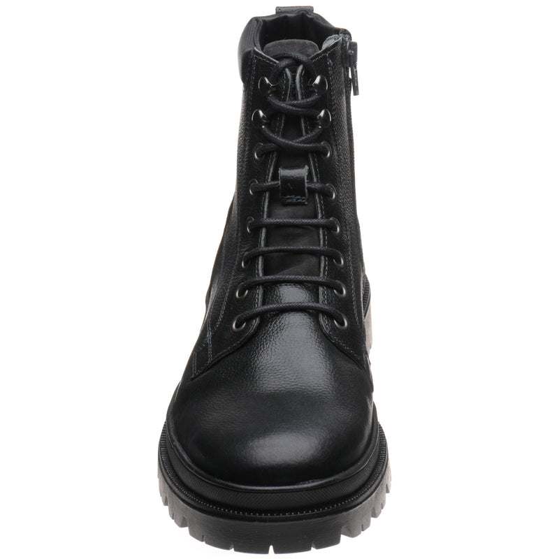 Product image for Herring Hawke in black grain