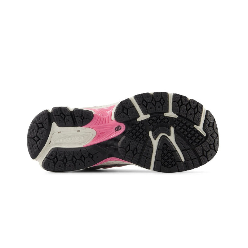 Little Kid's New Balance 2002 Grey Pink (PC2002CL)