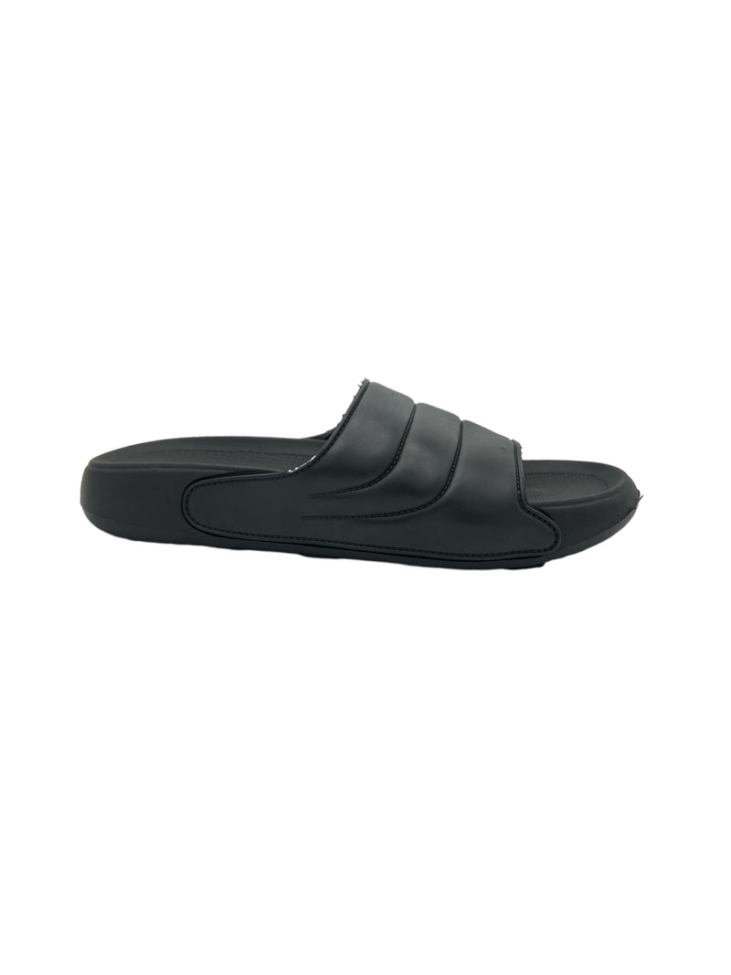 Men black slipper