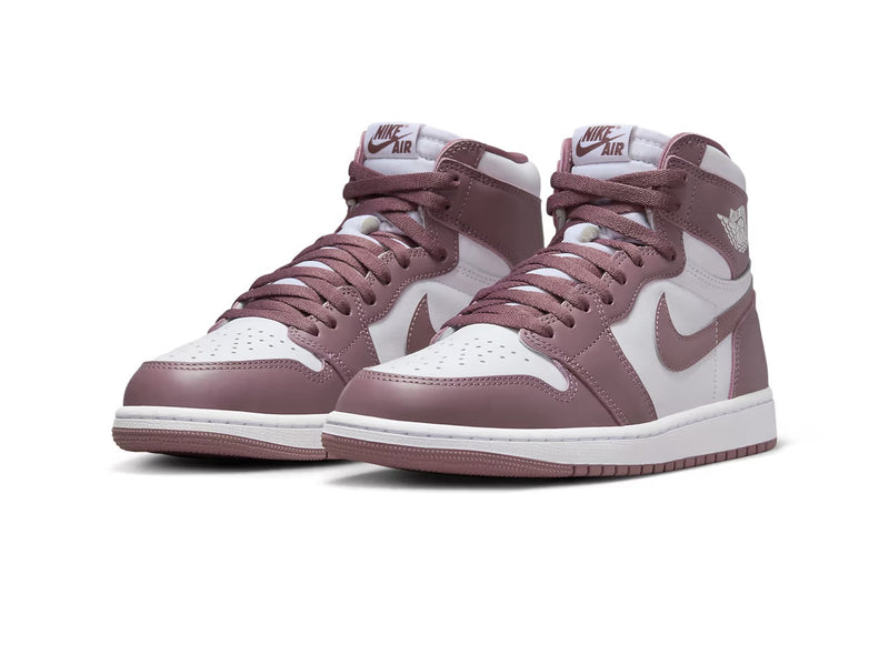 Men's Air Jordan 1 Retro High OG White/Sky J Mauve-White (DZ5485 105)