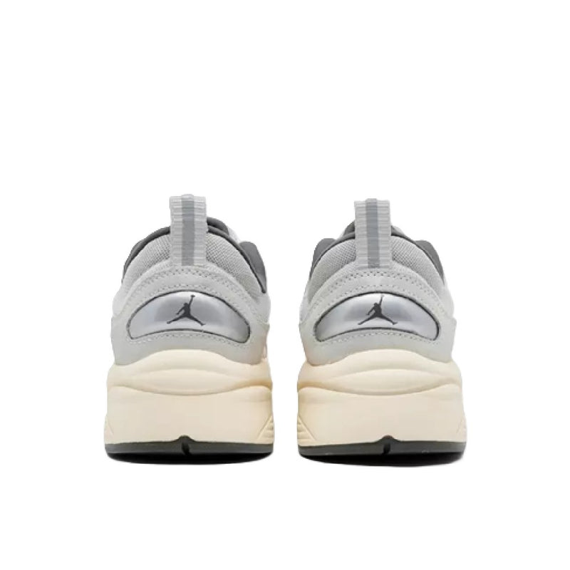 Men's Jordan TRunner O/S Sail/Black-Sail (IB3722 102)