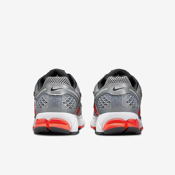 Men's Zoom Vomero 5 Metallic Silver/Black (FJ4151 005)