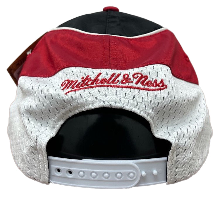 Mitchell & Ness Black/Red NBA Chicago Bulls Freethrow HWC Snapback Hat - OSFA