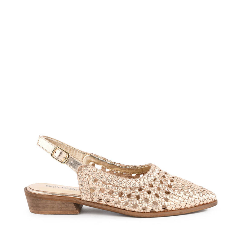 Roxanne Flat