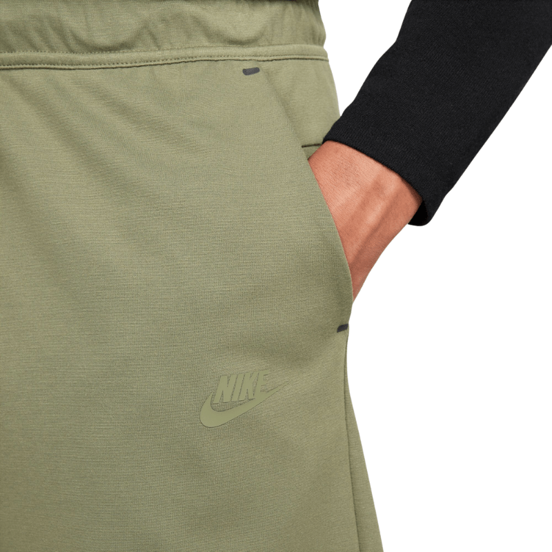 NIKE Apparel Nike Sportswear Tech Fleece Lightweight Shorts - Men's