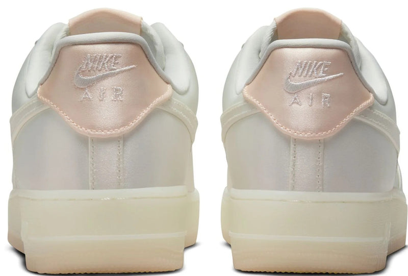 Women's Air Force 1 '07 LV8 Sail/Sail-Barely Orange (HQ3762 133)