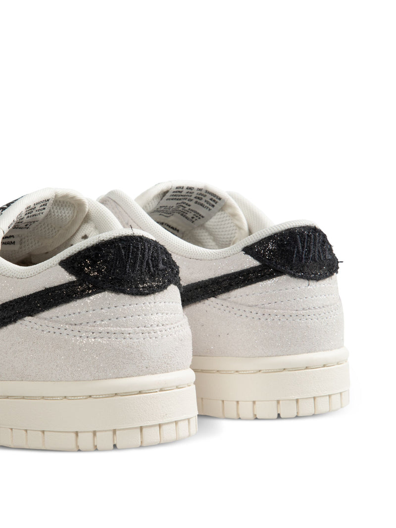 Women's Dunk Low SE White/Black-Team Red (HQ3502 100)