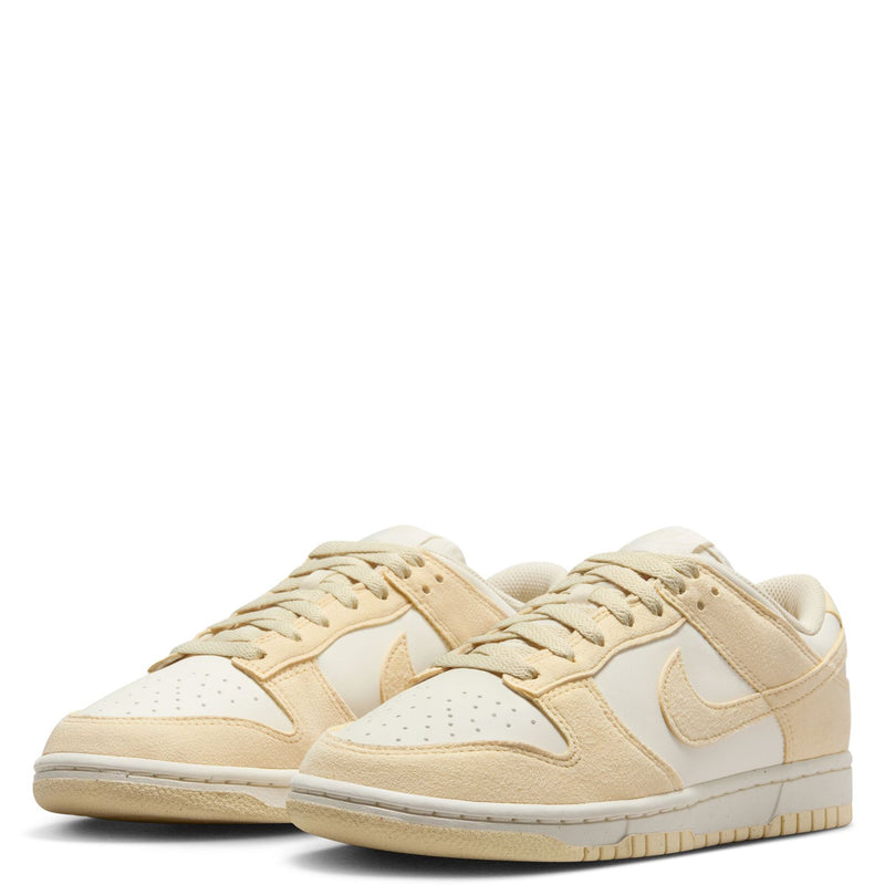 Women's Dunk Low Soft Pearl/Beach-Pale Ivory (HJ7673 004)