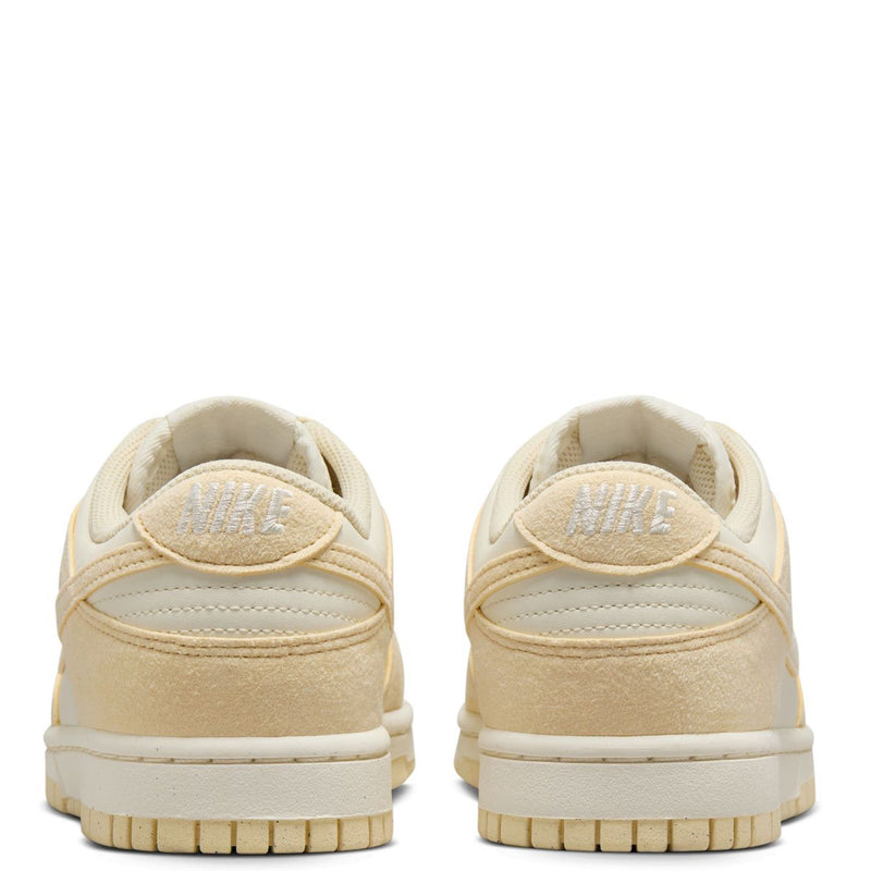 Women's Dunk Low Soft Pearl/Beach-Pale Ivory (HJ7673 004)