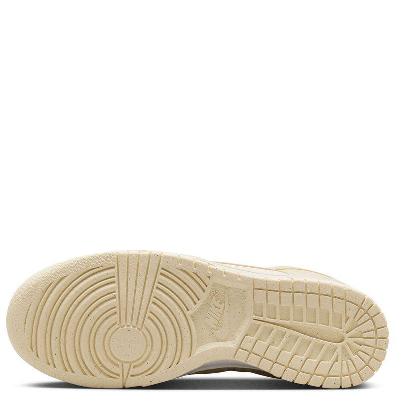 Women's Dunk Low Soft Pearl/Beach-Pale Ivory (HJ7673 004)