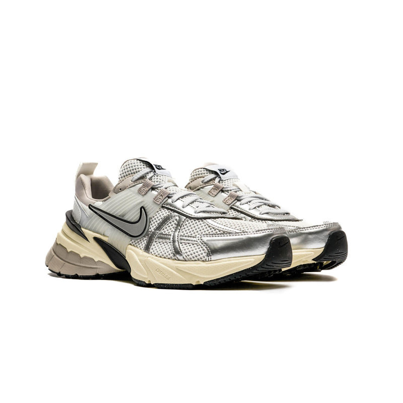 Women's V2K Run Summit White/Metallic Silver (FD0736 100)