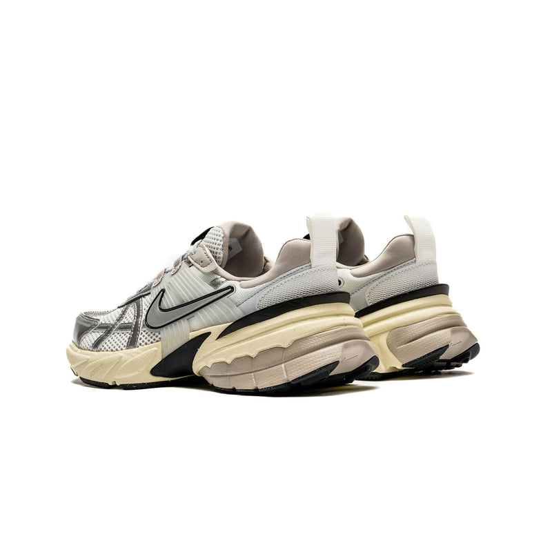 Women's V2K Run Summit White/Metallic Silver (FD0736 100)
