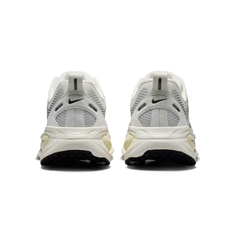 Women's Vomero 18 Summit White/Black (HM6804 101)