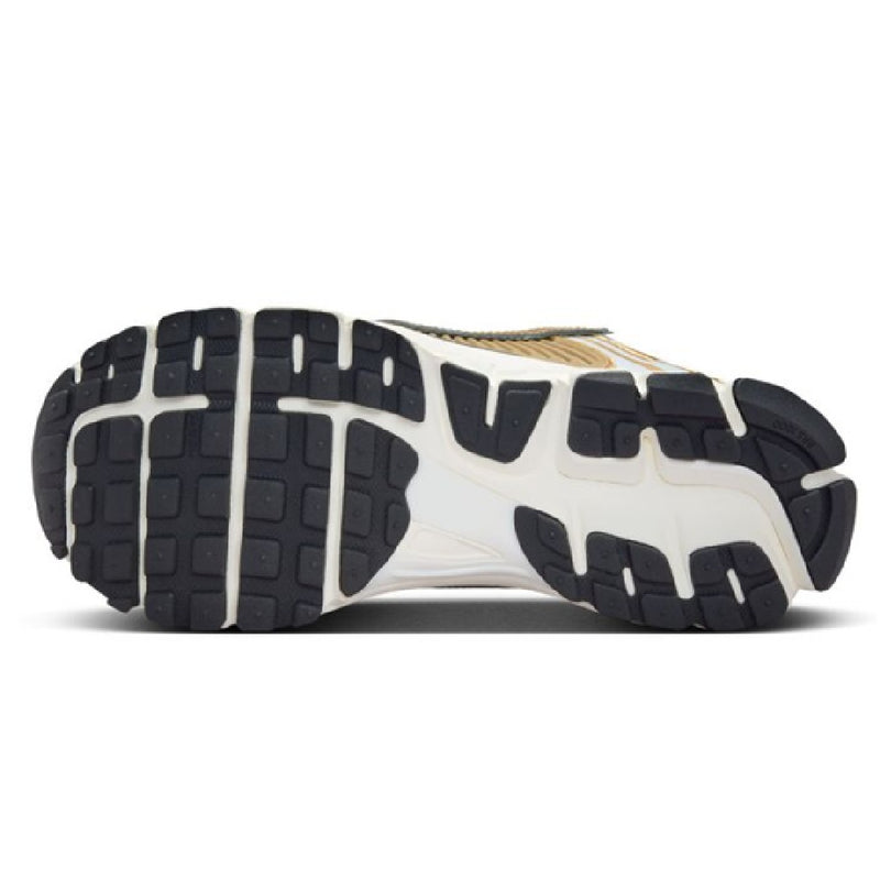 Women's Zoom Vomero 5 Photon Dust/Metallic Gold (HF7723 001)